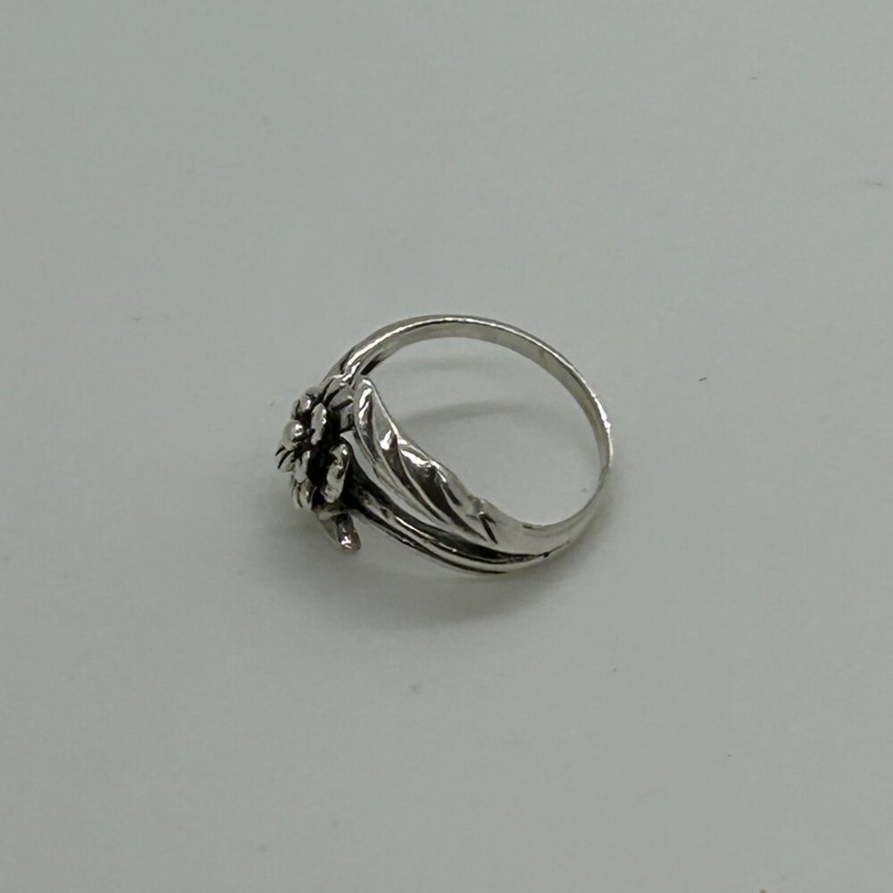Sterling Silver Flower & Leaf Ring 925 Child Size 2.5 Floral Design Jewelry - Picture 11 of 11